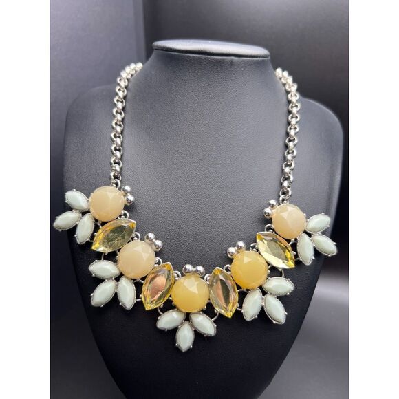 Lemon-Lime Statement Necklace - Picture 1 of 9